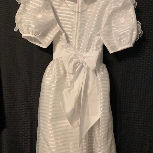 Girls size 10 White Dress: First Communion, Flower Girl, Wedding, Formal, etc. - Picture 9 of 12